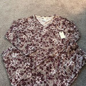 Lucky Brand Burgundy Floral V-Neck Lounge Set Size XL.           NWT